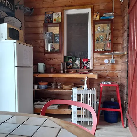 Campsite Maison Dougnac La Chamane *